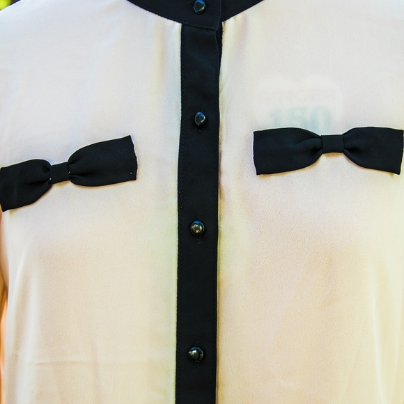 Pale pink blouse with bow detail - Picture 5 of 5